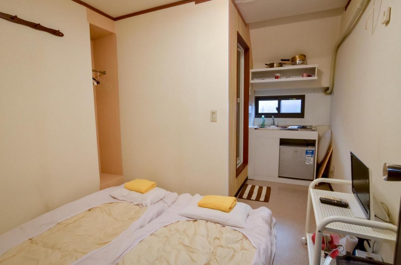 Holiday Anytel Shinjuku Tokyo prefektur Exteriör bild